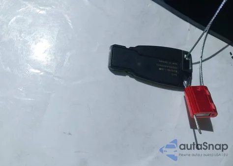 2000 Mercedes-Benz E 320 из США, поврежденный, VIN WDBJF65J5YB062631